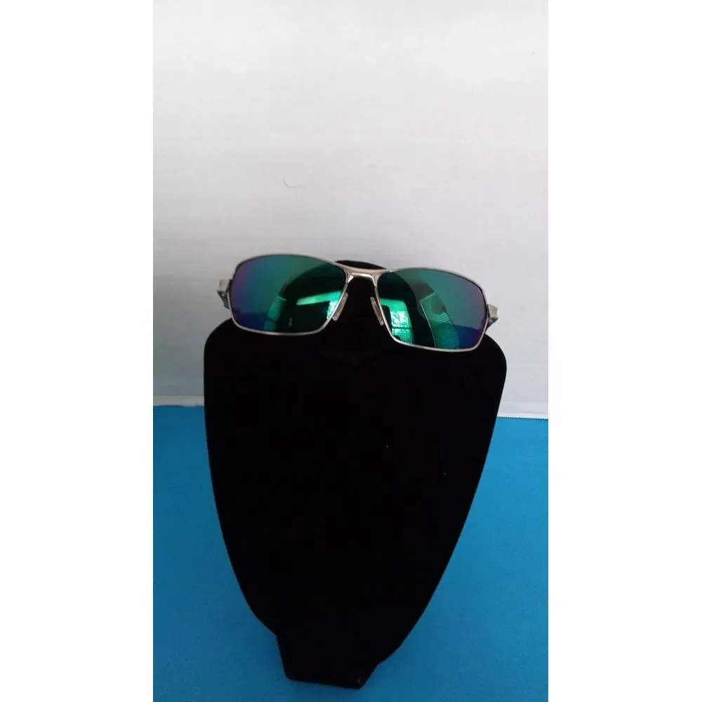 Modern Rectangular Metal Frame Sunglasses with Green Mirror Lenses UV Protection